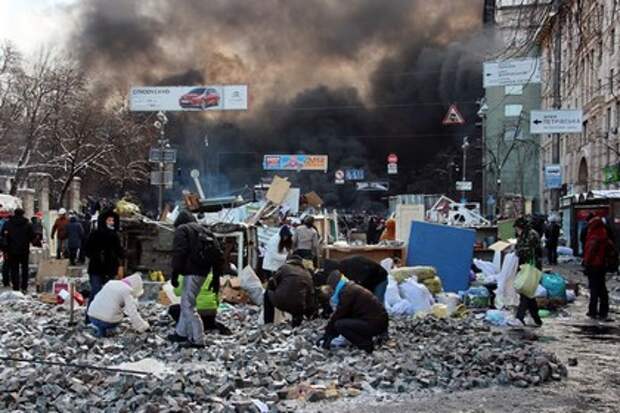 Участники Евромайдана в Киеве