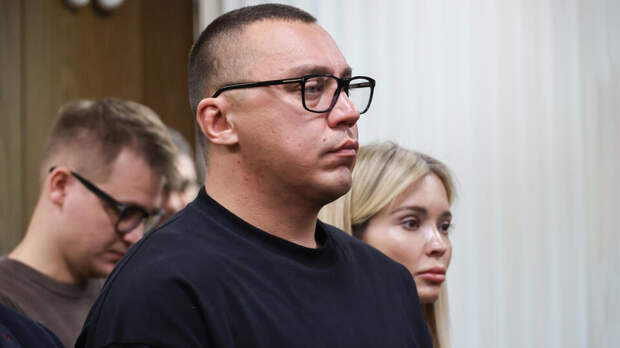 ФНС требует взыскать 802 млн рублей с блогера Портнягина