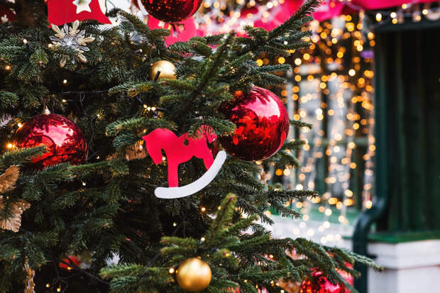 Колбаса - событие, майонез - чудо. Что ставили на стол в Новый год в СССР?