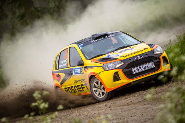 LADA Kalina с отрывом выиграла ралли "Белые ночи 2015" 