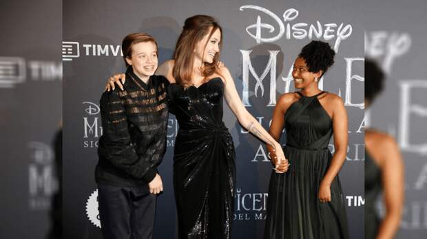 Анджелина Джоли привезла детей Шайло и Захару на премьеру фильма «Малефисента: владычица тьмы» в Италии