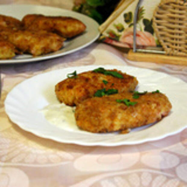 Сырные котлеты с Докторской  колбасой (тест-драйв с Окраиной)