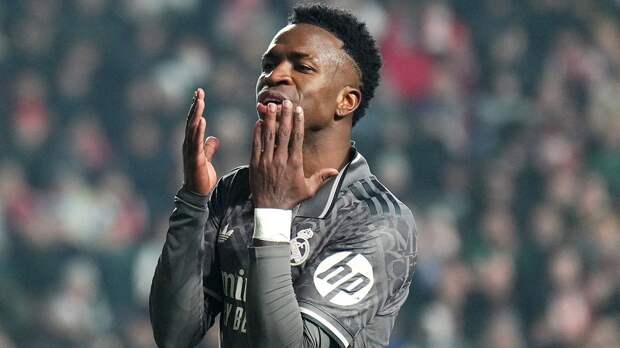 Винисиус покинет «Реал» этой зимой? Букмекеры предсказали будущий клуб звезды сборной Бразилии