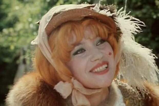 Елена Санаева в фильме "Приключения Буратино" (1975)
