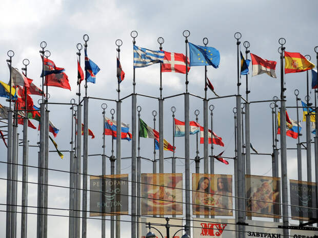 Лавров: страны ЕС осознают самообман и предательство, но стесняются признать