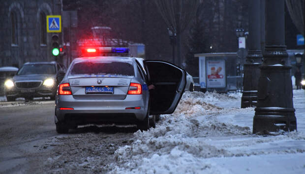 Сотрудники ДПС открыли стрельбу по Porsche в Подмосковье