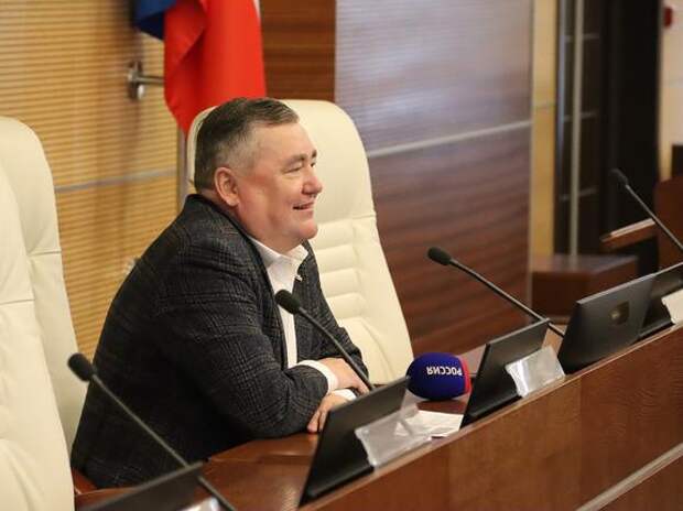 Валерий Сухих отметил важную роль СМИ в освещении жизни региона