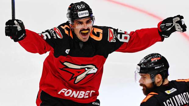 Якупов — о тренере «Авангарда»: «Даже в Северной Америке не доводилось работать с такими сильными специалистами»