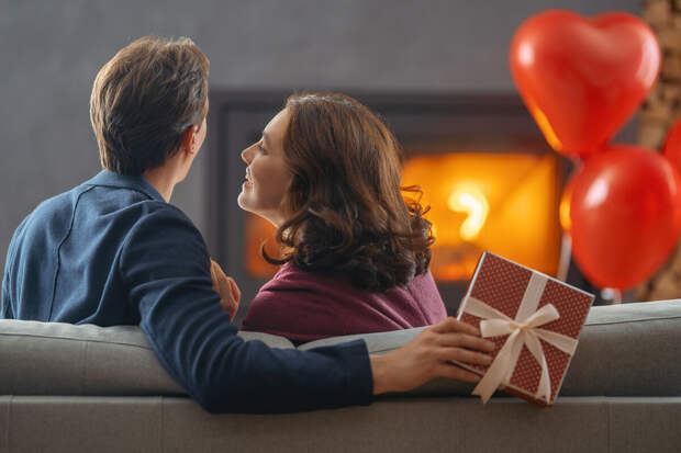 Сексолог Кан: введение новогодних интимных традиций помогает разнообразить секс