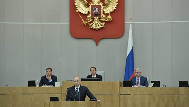 Президент России Владимир Путин выступает на пленарном заседании Государственной думы РФ. 22 июня 2016