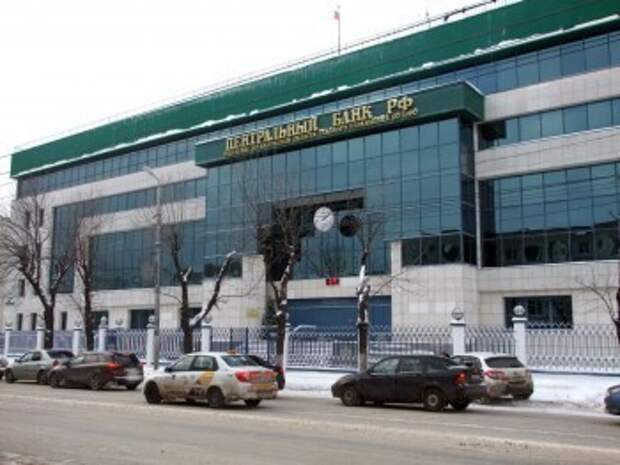 Россиянам придется платить налог по вкладам с прибылью свыше 42,5 тысяч рублей