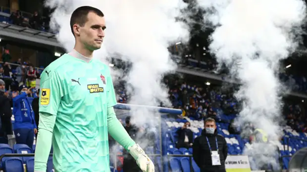 В «Химках» заявили, что не намерены продавать Лантратова зимой