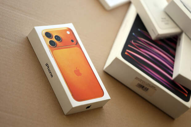 В России заметили серые поставки техники Apple с Украины