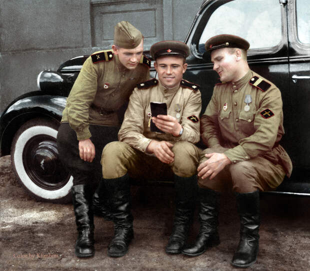 Герои Великой Отечественной войны в цветных фотографиях. (81 фото)