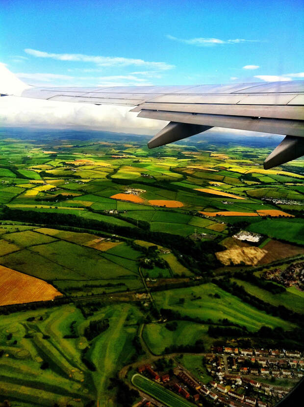Мир из иллюминатора Through an Airplane Window 23 Мир из иллюминатора