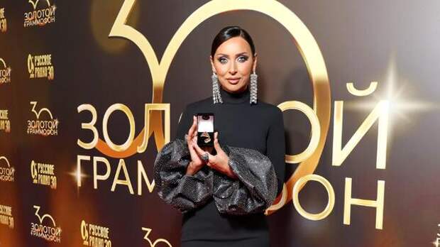 Сменившую имидж Алсу перестали узнавать даже знакомые — певица предстала в новом образе