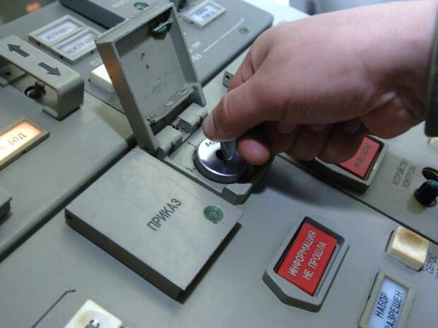 В России начались испытания гиперзвуковых крылатых ракет «Циркон» В России начались испытания гиперзвуковых крылатых ракет «Циркон»