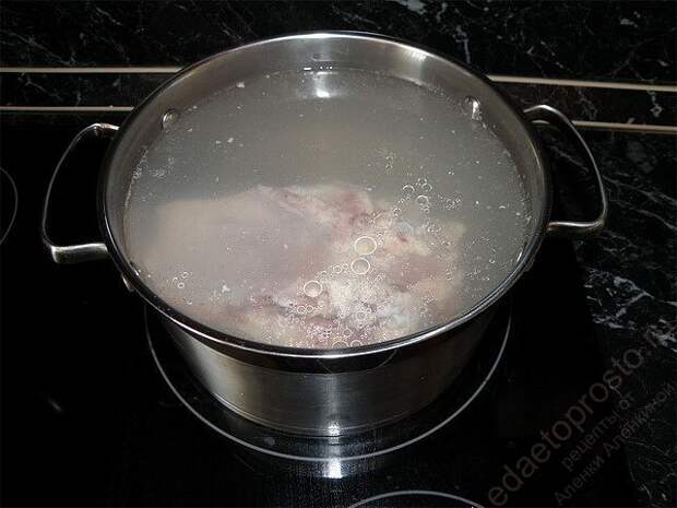 Куриный бульон для борща. пошаговое фото этапа приготовления борща