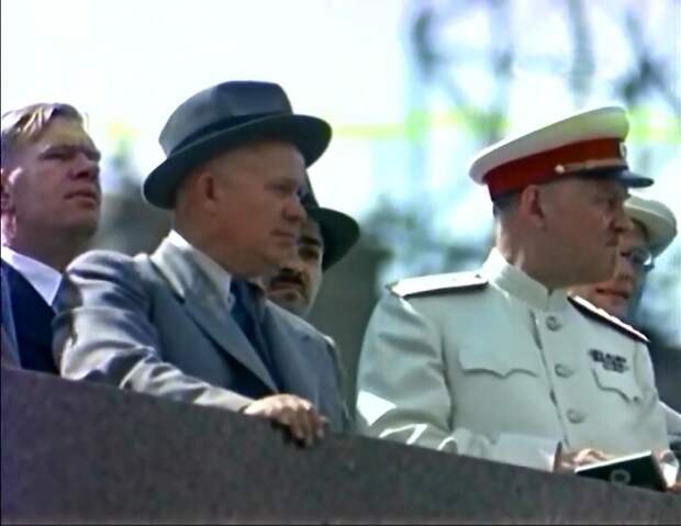 Вожди 1945 года в цвете Вожди 1945 года в цвете