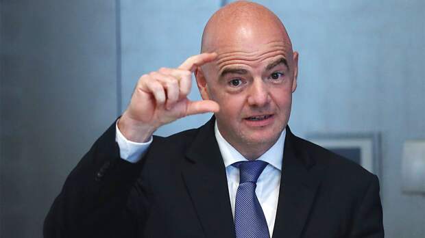 Глава МИД Украины оскорбил президента ФИФА, выступившего за снятие бана с российских команд