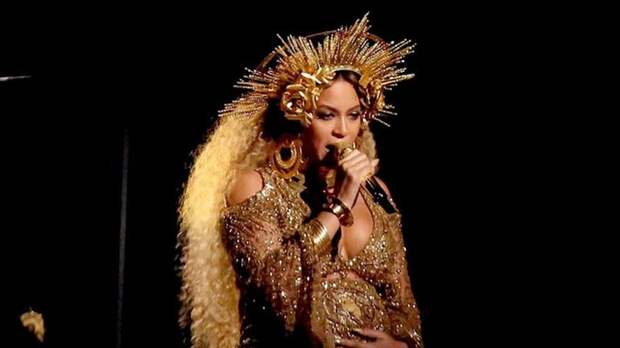 Бейонсе стала пятым музыкантом-миллиардером в истории