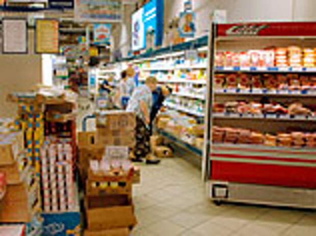 Правительство РФ попросили ввести продуктовые карточки из-за кризиса