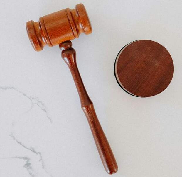 Суд постановил взять под стражу бывшего супруга блогера Лерчек Артёма Чекалина