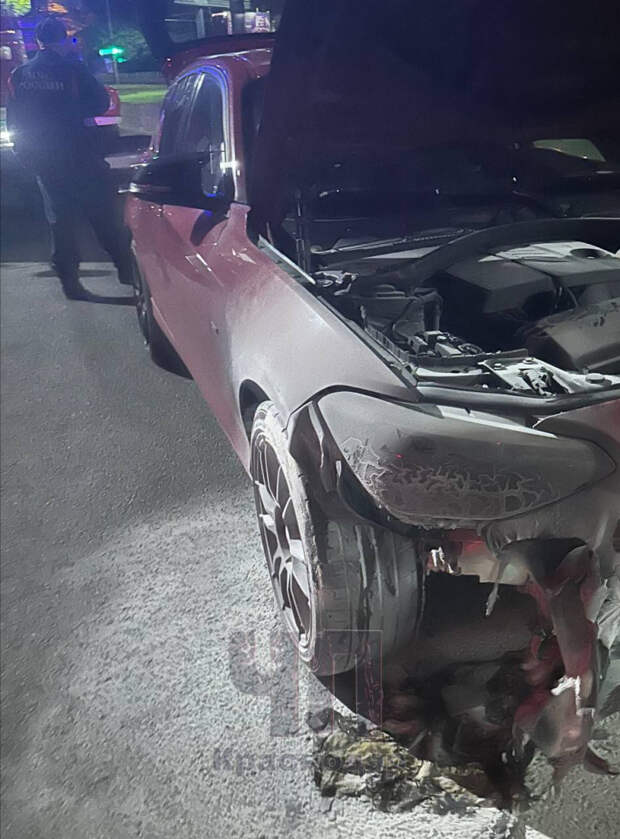 В Краснодаре на ходу загорелась иномарка: автоледи выпрыгнула из машины