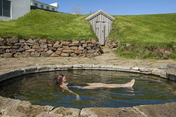 Бассейн 1887 года, Исландия автопортрет, девушка, путешествие