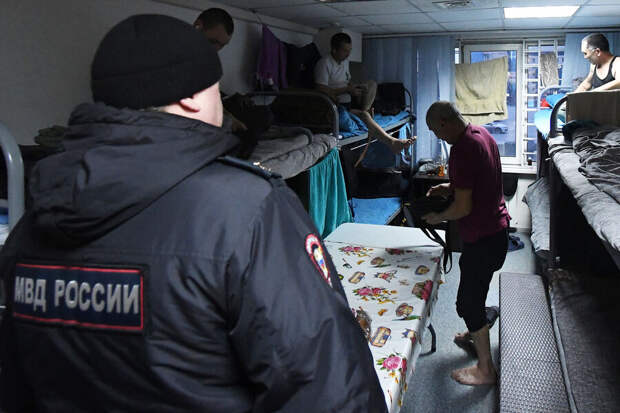 Полиция проверит в Москве все квартиры в поисках мигрантов