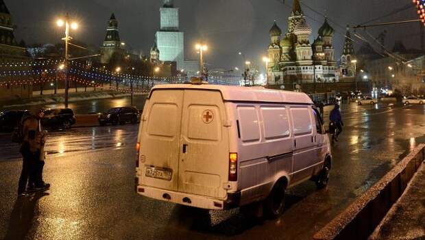 На месте убийства политика Бориса Немцова