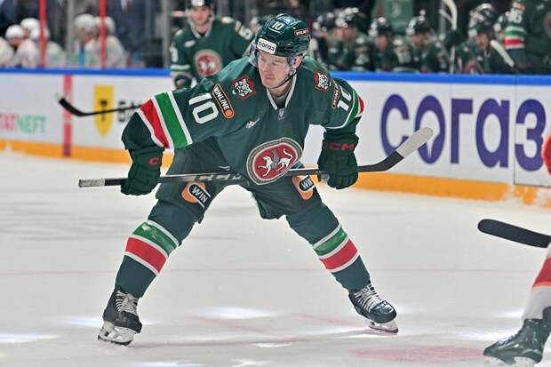 Защитник «Авангарда» Чеккони рассказал о дружбе с экс-игроком «Ак Барса» Биро