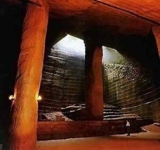 Пещеры Лунъю в китайской провинции Чжэцзян Пещеры Лунъю в китайской провинции Чжэцзян