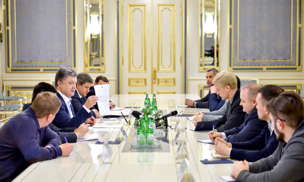 Президент Украины отменяет Европейскую интеграцию