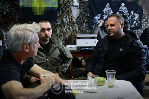 Актер Шон Пенн встретился с солдатами  157-й бригады бригады ВСУ