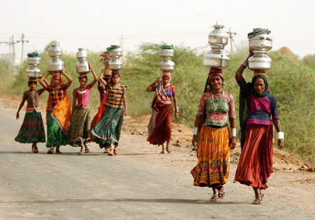 «Водные» жены – современная форма семейного рабства в Индии