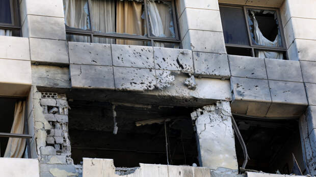 ВВС Израиля совершили восемь налетов на южный пригород Бейрута