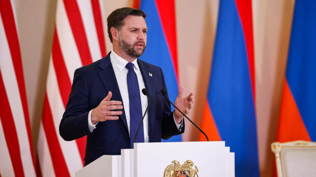 Вэнс: США ведут переговоры с Россией по обновленному ДСНВ