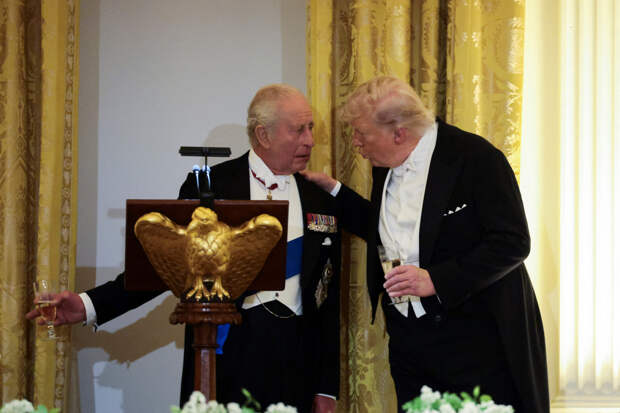 В Конгрессе США намекнули Карлу III на скандалы с членами его семьи