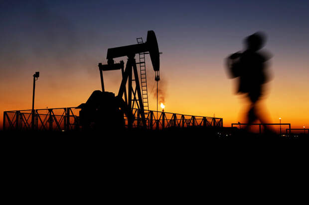 Договорятся ли крупнейшие экспортеры не наращивать добычу нефти