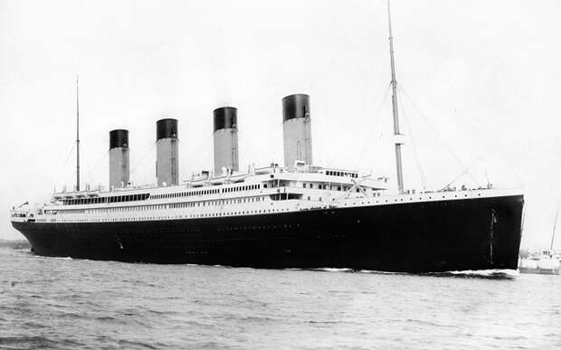 Фотография спущенного на воду Титаника.