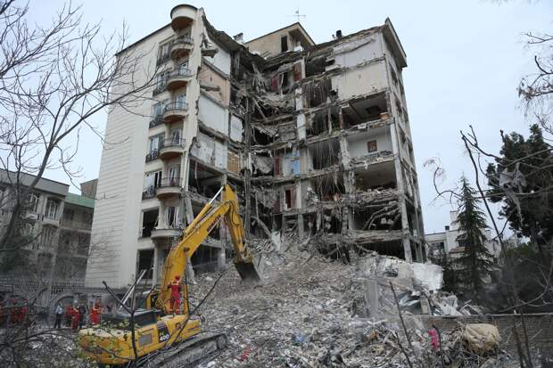 Лавров: Иран страдает от вмешательства США так же, как ранее Сирия, Ирак, Ливия