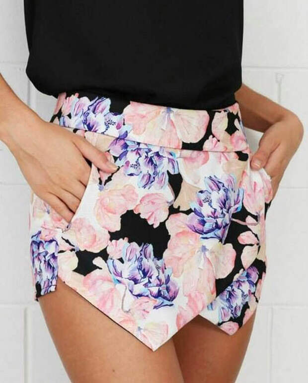 How to Incorporate Gorgeous Florals into Your Wardrobe