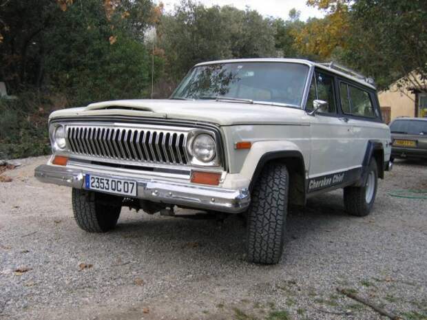 Первый из Cherokee. Jeep Cherokee SJ Chief 74-78г.