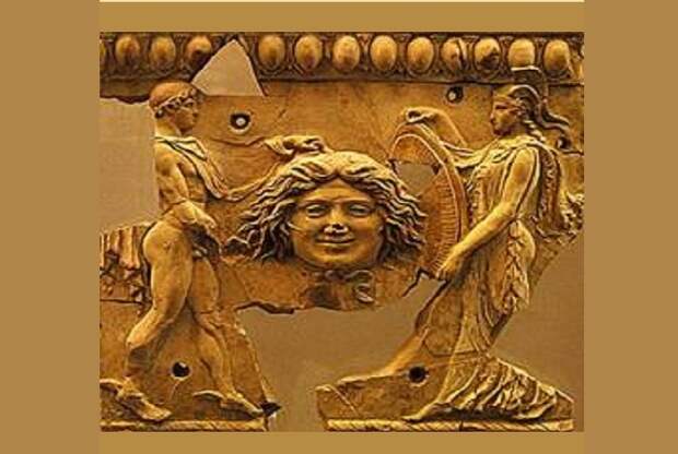 Персей передает Афине голову горгоны Медузы. Золотая рельефная пластина. 