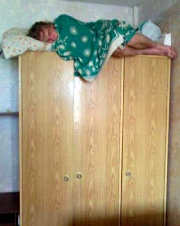 В тесноте... В тесноте...