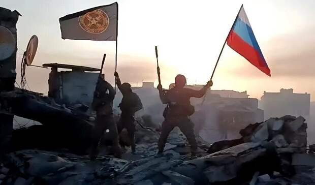 Первым камешком был Артемовск - "неприступный" город был взят под контроль российскими силами. Поражение дорого обошлось для ВСУ.