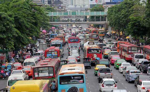 8-е место Бангкок, Таиланд дороги, пробки, трафик