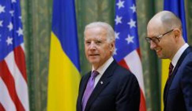 Вице-президент США Джо Байден и премьер-министр Украины Арсений Яценюк