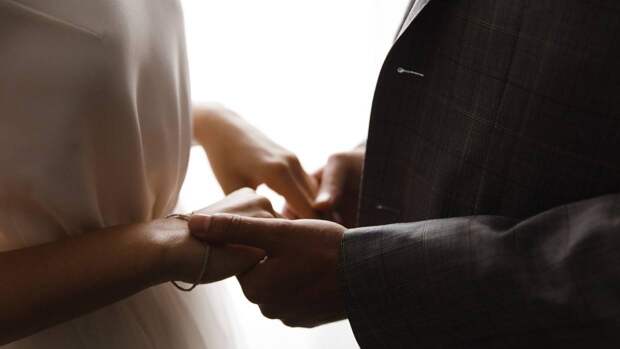 Свадебный бум зафиксировали в Саратовской области в первую «красивую» дату 2022 года